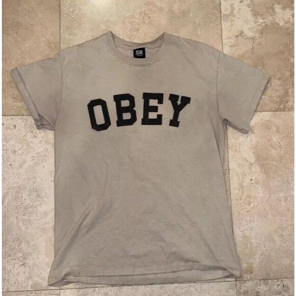 LOT OF  VINTAGE T-shirt Graphic Car Sports Moto Racing Disney 90s Y2K Bundle 26 - Picture 15 of 16